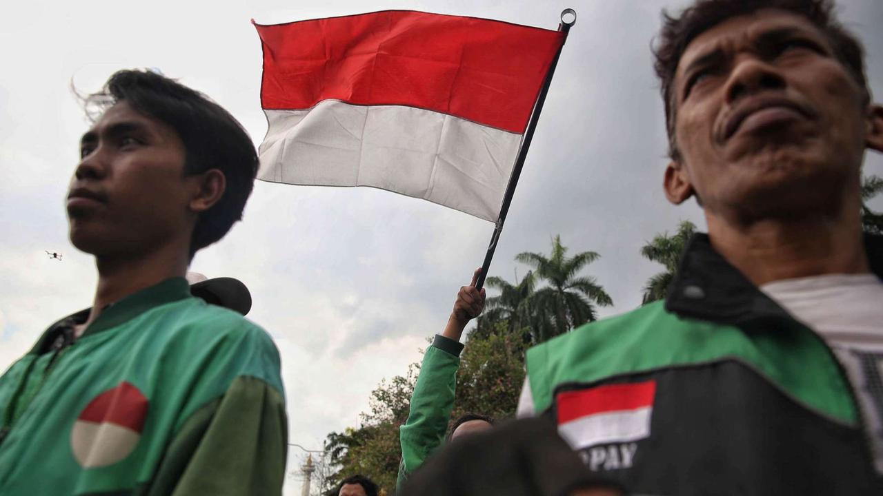 Demo ojol di Patung Kuda