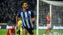 Fabio Vieira. Gelandang serang berusia 22 tahun ini baru saja didatangkan Arsenal dari FC Porto yang akan membela The Gunners mulai musim 2022/2023 dengan nilai transfer sebesar 35 juta euro. Selama 3 musim memperkuat FC Porto, ia total tampil dalam 76 laga di semua ajang dengan torehan 10 gol dan 18 assist. (AFP/Miguel Riopa)