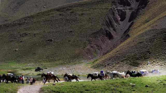Pendaki di Gunung Aconcagua. AFP PHOTO/DANIEL GARCIA