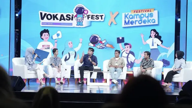 Potret Kiki menjadi salah satu speaker di event Vokasi Fest kolaborasi Kampus Merdeka, sumber Instagram: @kiki.mci11