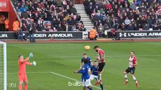 Everton menuai hasil buruk saat bertamu ke markasn Southampton, mereka kalah dengan skor 1-4. This video is presented by Ballball.