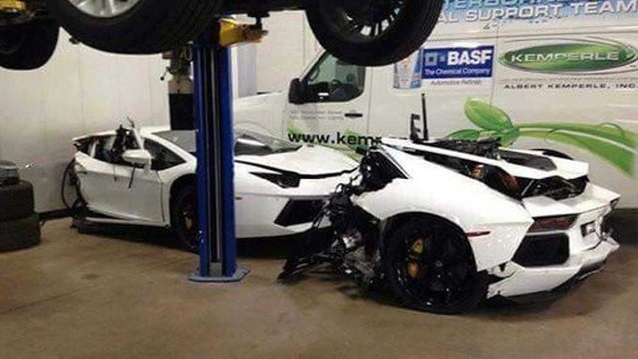Ngerinya Lamborghini Aventador patah jadi dua