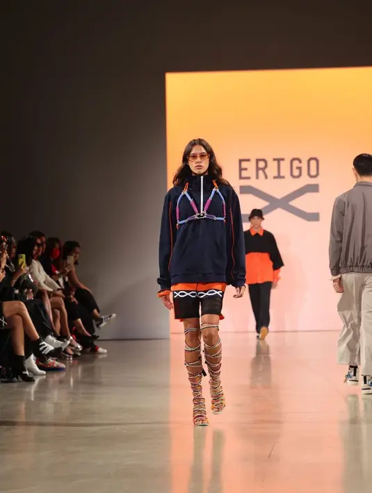 Brand fashion lokal Erigo berkolaborasi dengan Shopee untuk menghadirkan koleksi dari lini Erigo X di panggung New York Fashion Week Spring/Summer 2022. Foto: Document/Erigo.