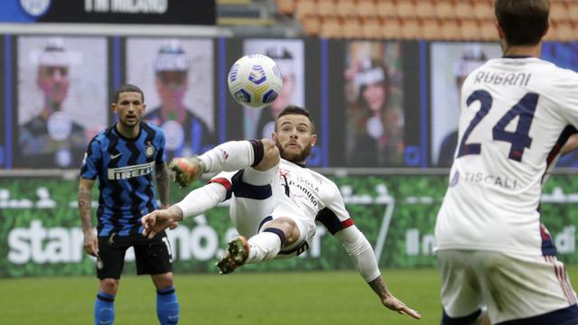 FOTO: Gol Tunggal Matteo Darmian Bawa Inter Milan Tundukkan Cagliari 1-0 - Nahitan Nandez