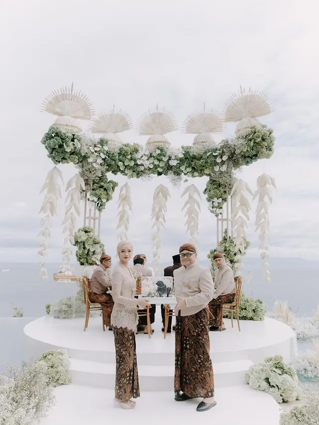 6 Potret Intan Ayu Temani BCL di Rangkaian Pernikahan, Saudara Sepupu yang Kompak