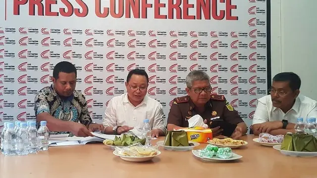Anti Corruption Committee Sulawesi (ACC Sulawesi) desak tersangka perusakan hutan mangrove ditahan dan dijerat pasal tipikor (Liputan6.com/ Eka Hakim)