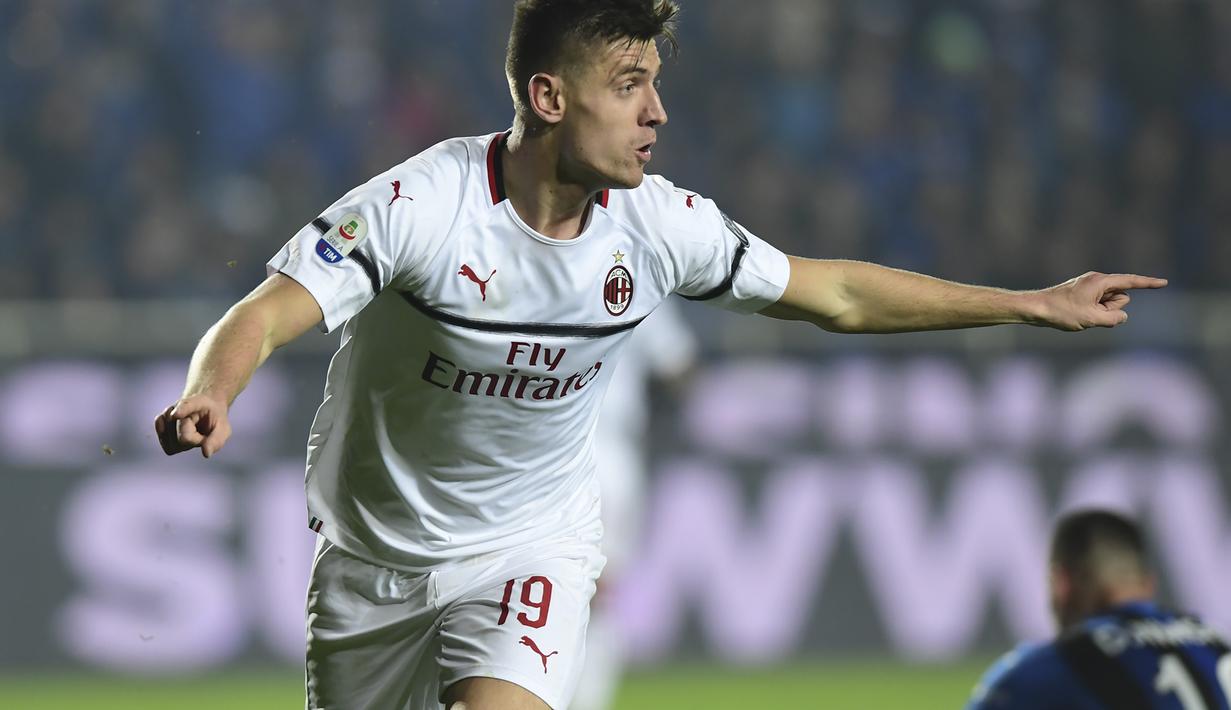 Mahar 35 juta pounds dirasa murah melihat kran gol yang diberikan Piatek bersama Milan. Kini ia telah mencetak 4 gol dari 3 pertandingan bersama AC Milan dan 13 gol bersama Genoa FC. (AFP/Miguel Medina)