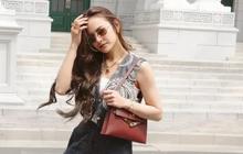 Gaya Kece Mahalini saat Liburan, Inspirasi Mix and Match Stylish dengan Wide Leg Jeans