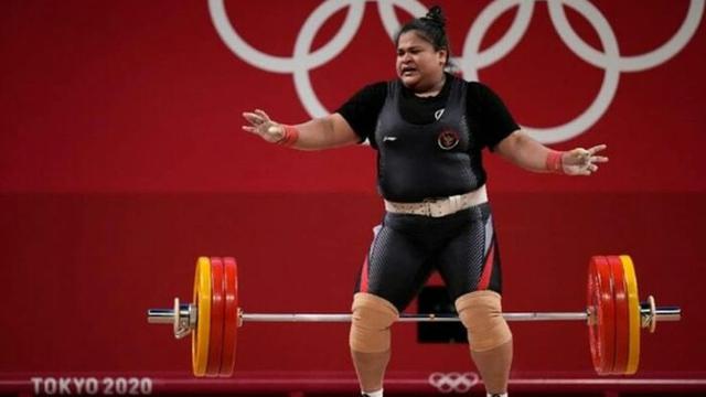 11 Potret Nurul Akmal, Atlet Angkat Besi Aceh Finis 5 Besar di Olimpiade Tokyo