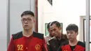 Delapan WN Taiwan terdakwa kasus penyelundupan sabu seberat satu ton saat tiba di PN Jakarta Selatan, Kamis (19/4). JPU menuntut para terdakwa dengan hukuman mati. (Liputna6.com/Herman Zakharia)