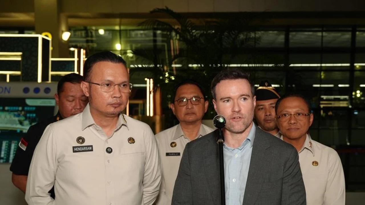 Penangkapan Buronan Amerika Serikat