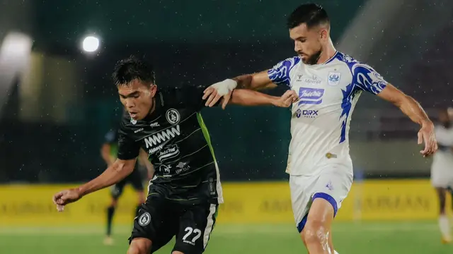 Paulo Sitanggang - PSS Sleman Vs PSIS Semarang