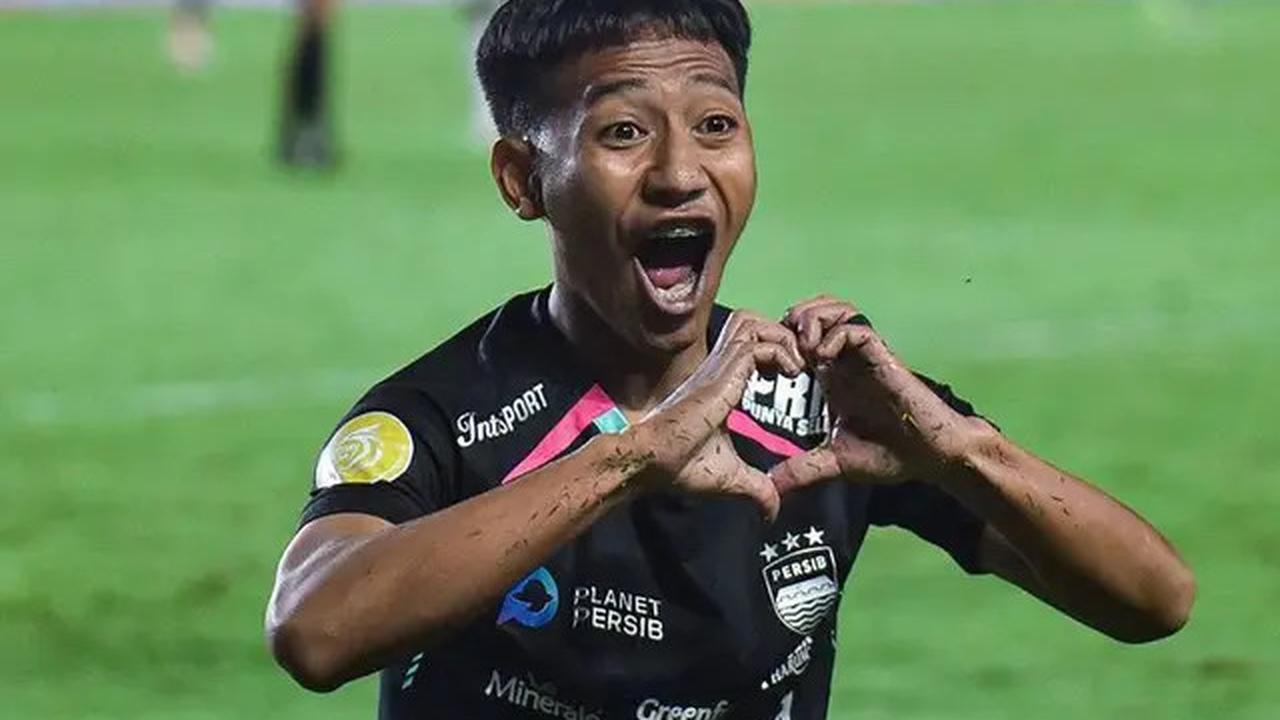 Liverpool dan Persib Sama-Sama Nyaman di Puncak Klasemen: Bakal Bernasib Sama pada Akhir Musim?