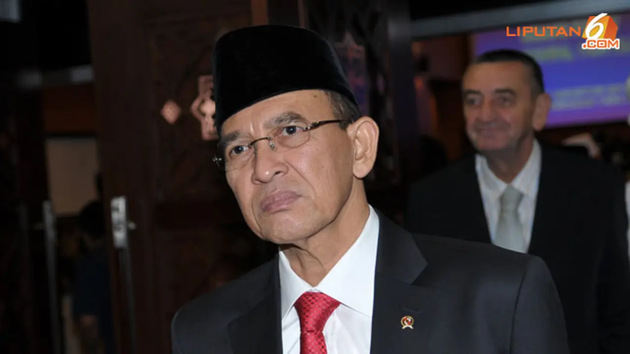 menteri-agama-shurya-dharma-ali-2-130807