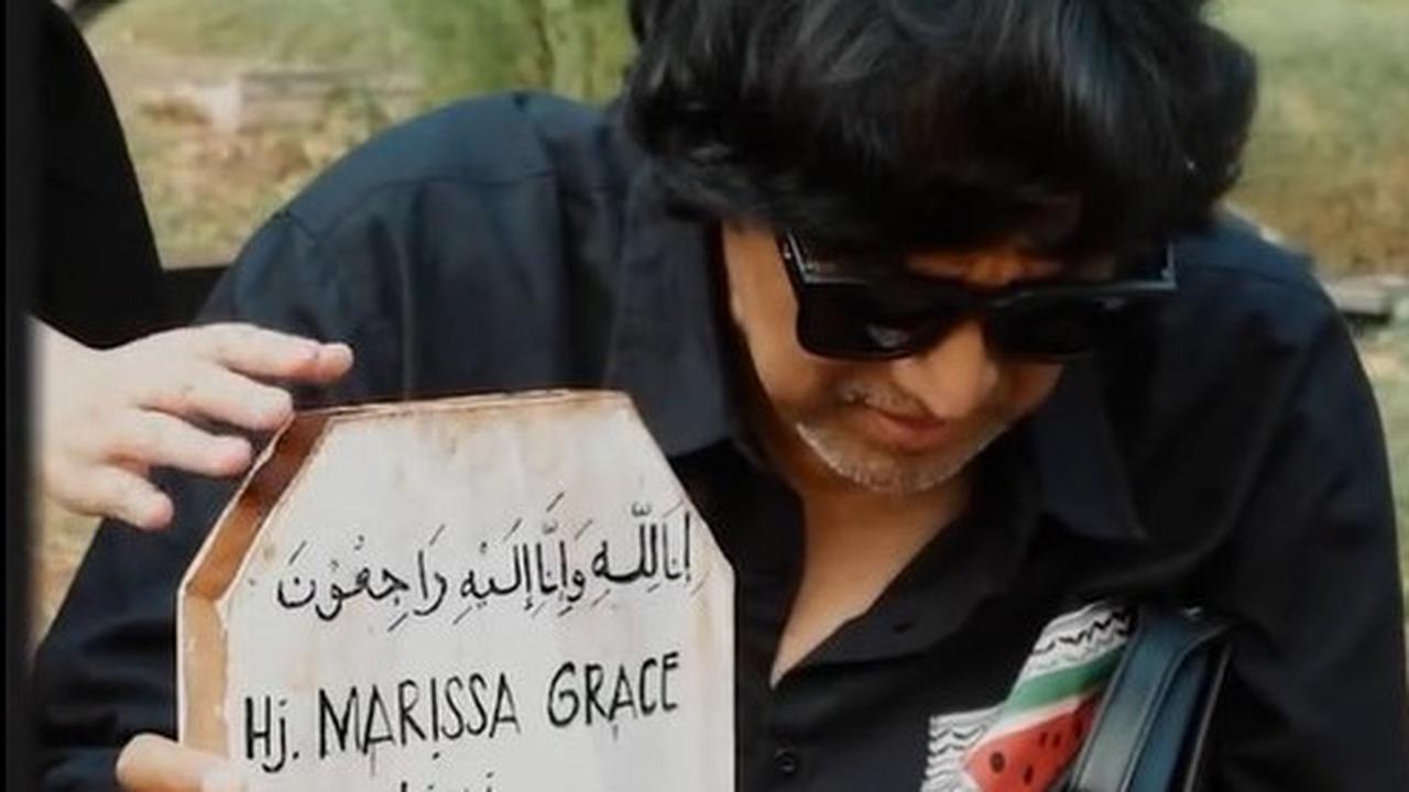 Potret Ikang Fawzi Setelah Kepergian Marissa Haque Untuk Selamanya, Melamun dan Mengaji Sendiri