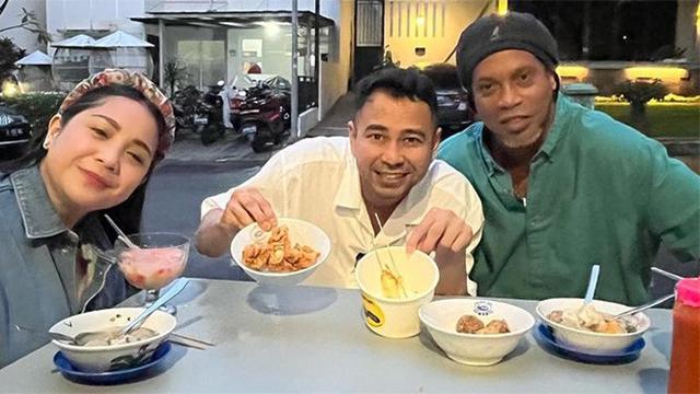 [Fimela] Raffi Ahmad dan Ronaldinho