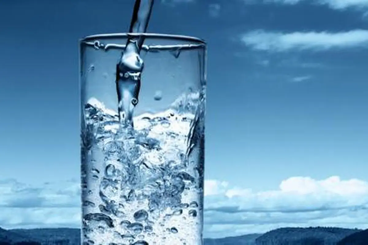 10 Waktu yang Tepat untuk Minum Air Putih