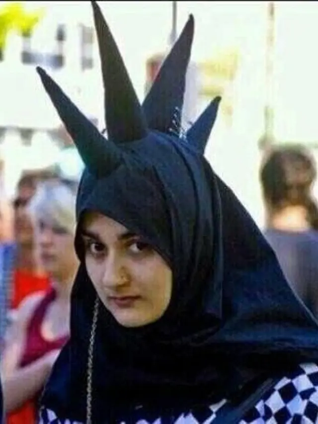 Gaya Nyentrik Hijab Mohawk
