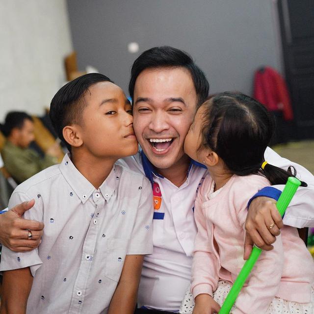 [Fimela] Ruben Onsu dan Sarwendah