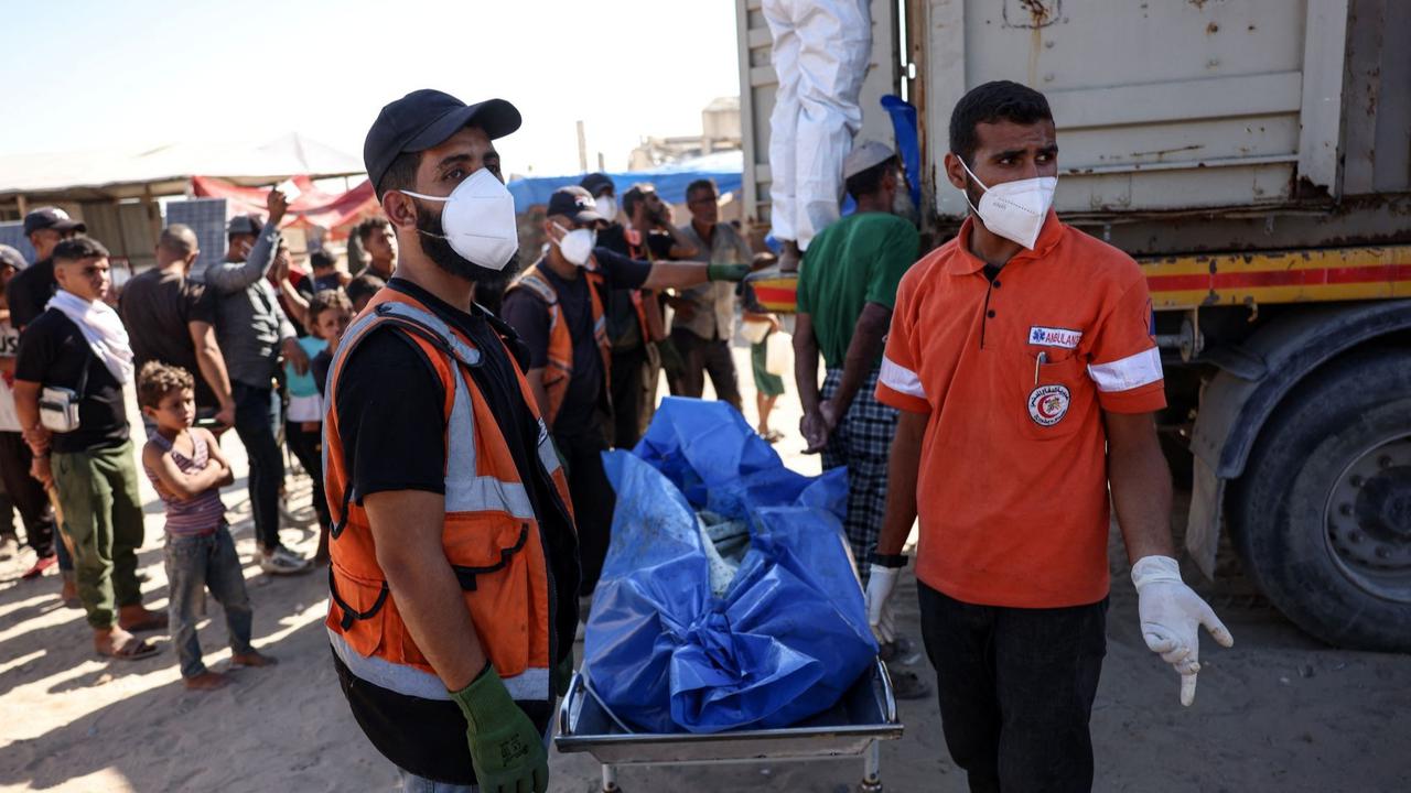Truk Berisi 88 Jenazah Membusuk Dikirim Israel ke Gaza
