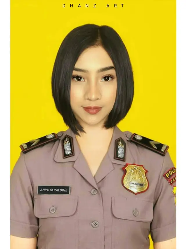 Begini Jadinya Kalau 6 Seleb Wanita Indonesia Jadi Polisi, Bikin Berdebar