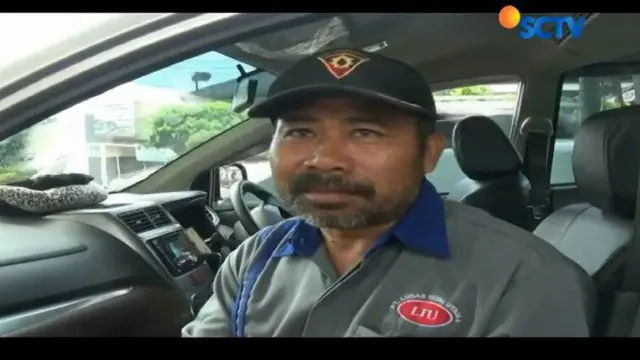 Peraturan Penggunaan Stiker Resahkan Pengemudi Taksi Online