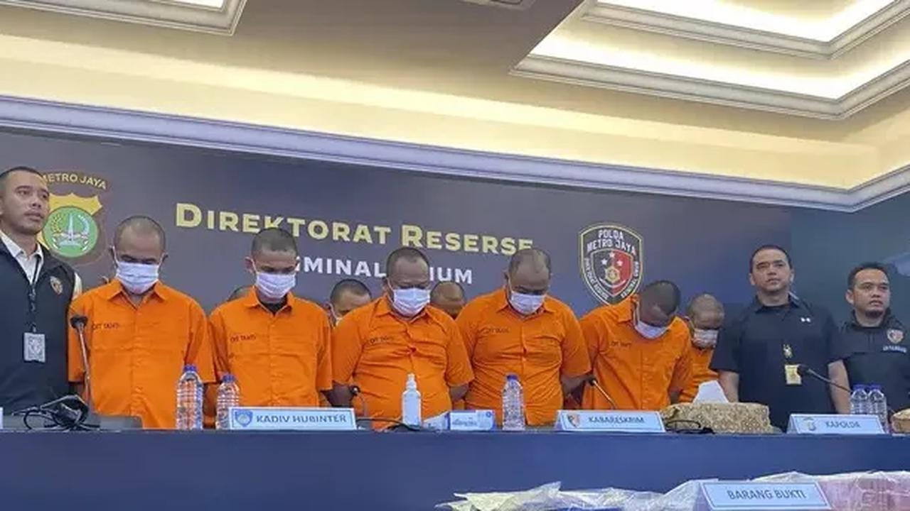 Bahkan, Hamim yang telah ditangkap di Bekasi saat awal kasus ini turut menyerukan supaya para pelaku bisnis ilegal ini berhenti. Agar nasibnya tidak seperti dirinya yang harus terseret menjadi tersangka.