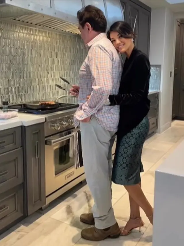 Farah Quinn dan suami (Instagram/farahquinnofficial)