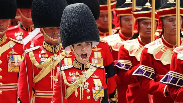 Raja Thailand Vajiralongkorn dan Ratu Suthida