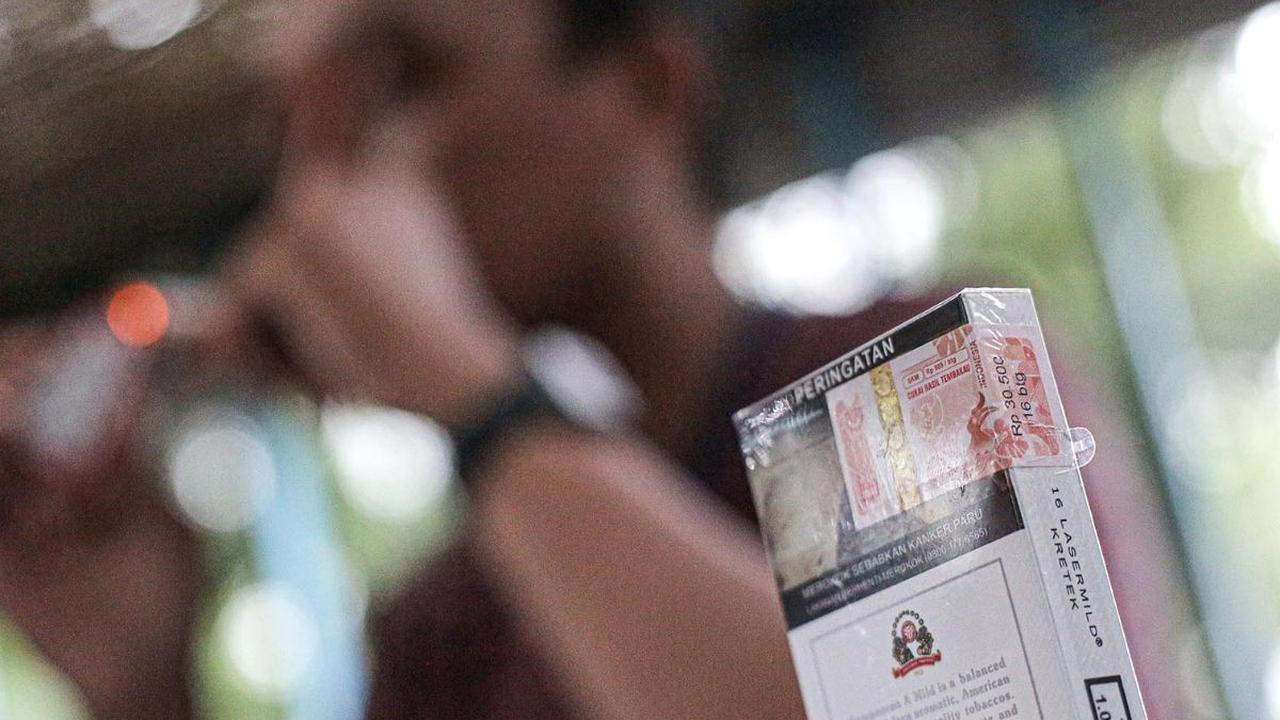 Terlebih, kenaikan tarif CHT untuk tahun 2024 juga sudah ditentukan sebesar rata-rata 10 persen, besaran yang sama dengan tahun ini.