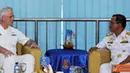 Citizen6, Surabaya: Sementara itu siang harinya Dan Kobangdikal menerima Kunjungan Kepala Staf angkatan Laut Belanda ( The Comander Of The Royal Netherlands Navy) Vice Admiral Mattheu J.M. Borsbom . (Pengirim: Penkobangdikal)

