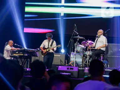 Aksi Panggung Tortured Soul saat tampil dalam BNI Java Jazz Festival 2023 di JIExpo, Kemayoran Jakarta, Sabtu (3/6/2023). (Liputan6.com/Faizal Fanani)