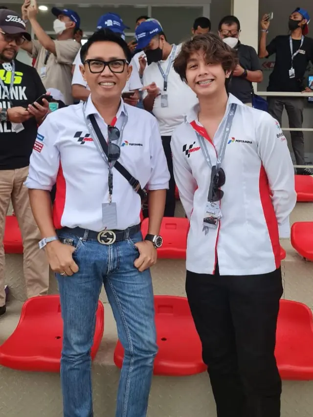 6 Potret Cannavaro Adrevi Anak Eko Patrio saat di Mandalika, Dikira Pembalap