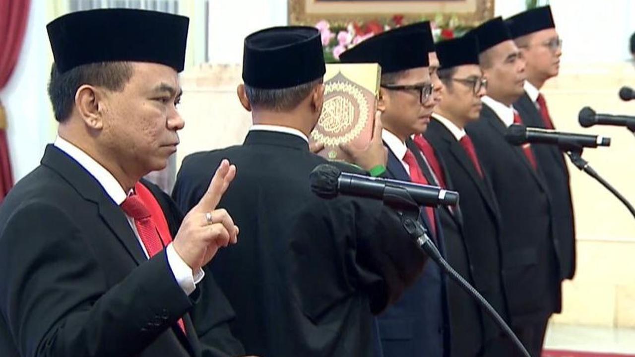 Budi menunggu perintah dari Presiden Jokowi untuk visi Menkominfo kedepan. Dia siap menjalani isu-isu strategis dari Jokowi.