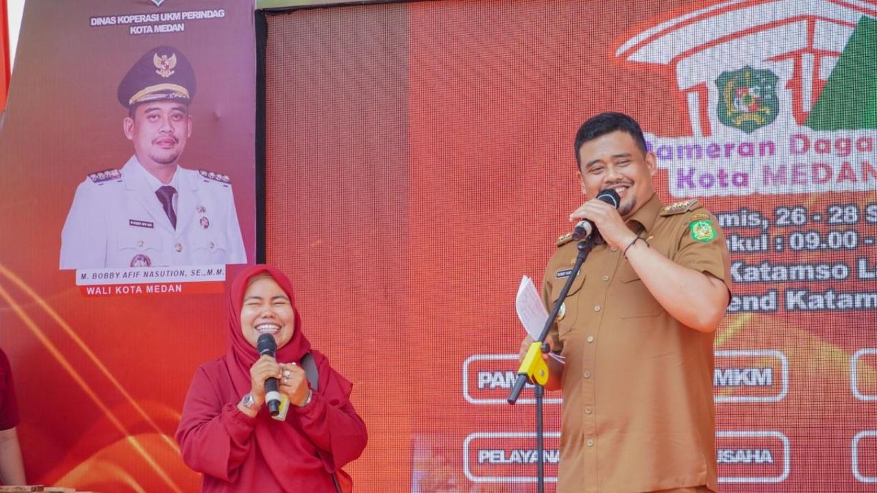 Guna mendukung hal ini, menantu Presiden Joko Widodo ini minta kepada seluruh pelaku UMKM untuk mempersiapkan diri.