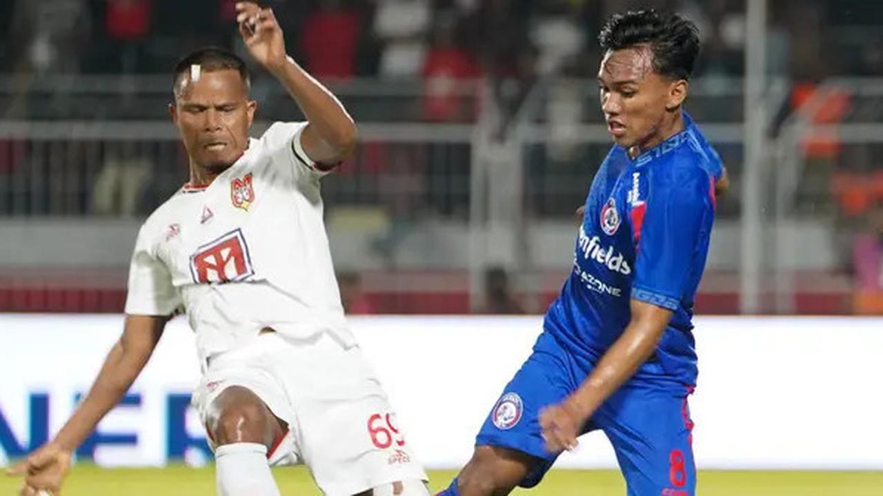 Arkhan Fikri Meraih Penghargaan sebagai Pemain Muda Terbaik BRI Liga 1