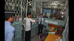 Presiden Joko Widodo melakukan kunjungan kerja ke Provinsi Kalimantan Barat. Tampak, Presiden Joko Widodo saat meninjau Pos Pemeriksaan Lintas Batas Entikong Rabu, (21/1/2015). (Setpres/Agus Suparto)