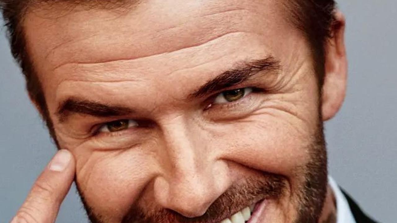 Pertengkaran memanas antara keduanya menjadi sorotan. Meski pernah terlihat dengan plester di mata, Beckham menegaskan bahwa itu hanyalah "sebuah senggolan" dan tidak ada jahitan yang diperlukan.