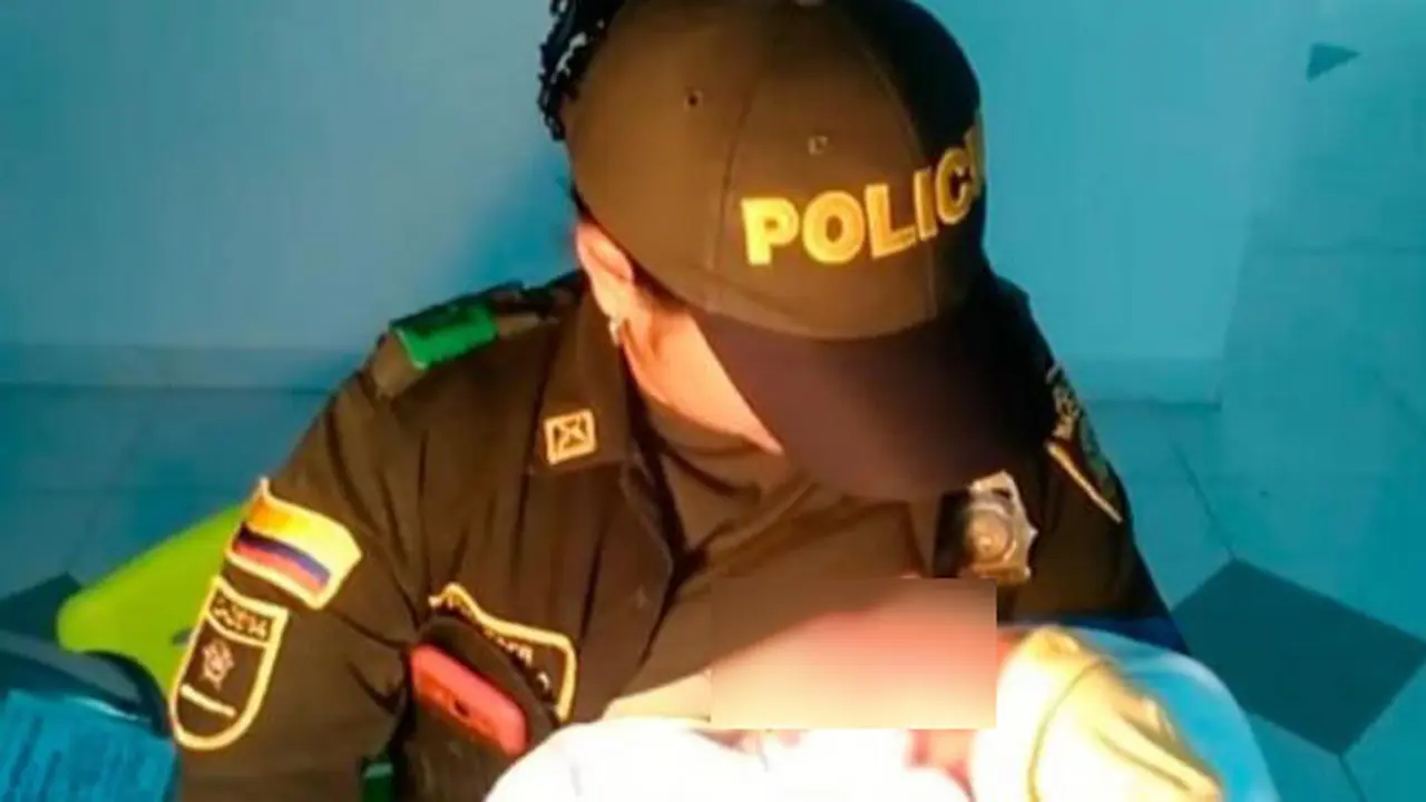 Aksi Polwan Susui Bayi yang Dibuang Ibunya, Tuai Pujian Publik