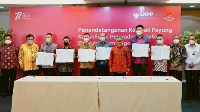 Penandatanganan Kontrak Payung Konsolidasi Pengadaan Laptop PDN (28/7/2022)