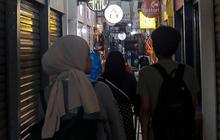 Jalan-Jalan ke Pasar Ikonik nan Antik di Jakarta, Apa Saja Isinya?