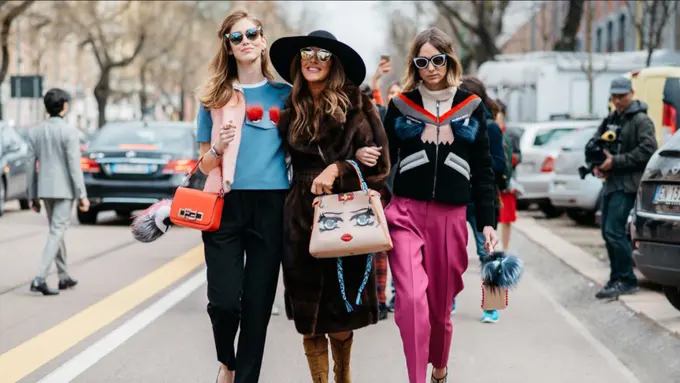 5 'Style' Berpakaian Bagi Wanita Berpostur Pendek