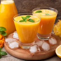 Jus mangga./Copyright shutterstock.com/id/g/natashamam