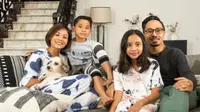 Aliya Amitra dan keluarga merayakan Thanksgiving seperti di AS (foto: courtesy).