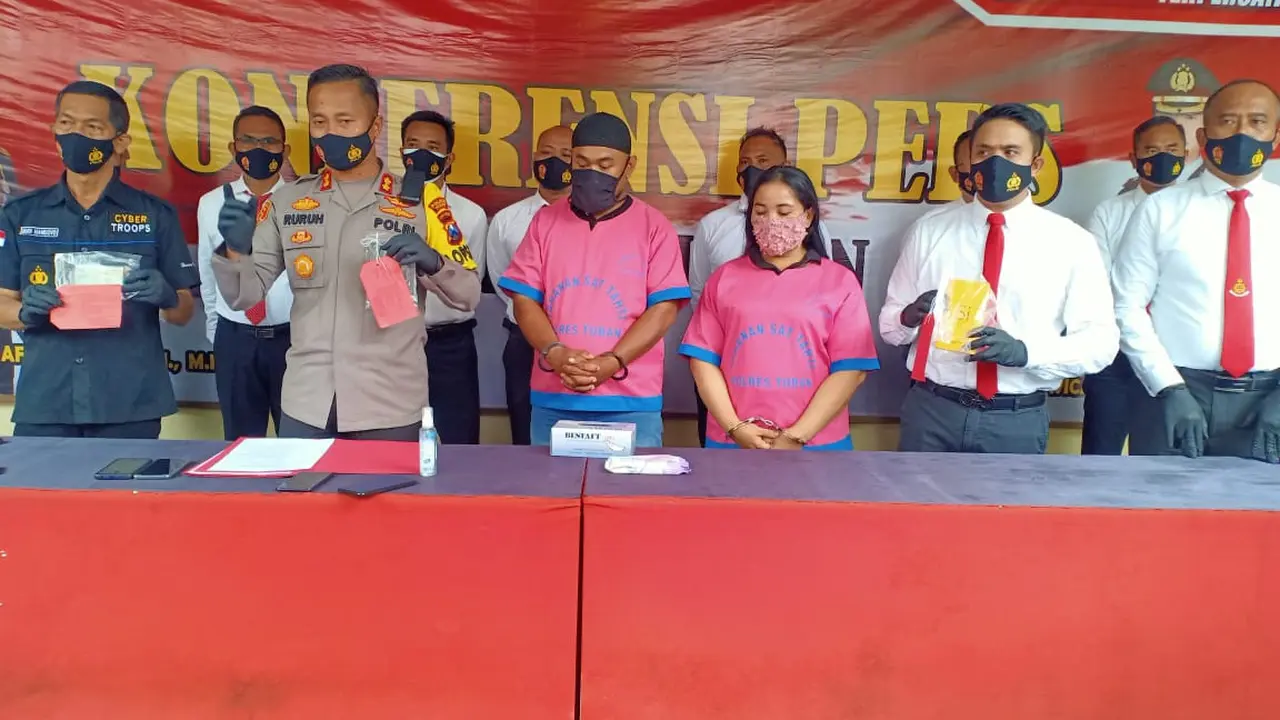 Pasutri pencuri motor dibekuk di Tuban. (Ahmad Adirin/Liputan6.com).