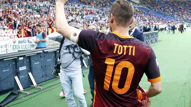 Totti Tetap Istimewa di Laga ke 600nya Bersama AS Roma