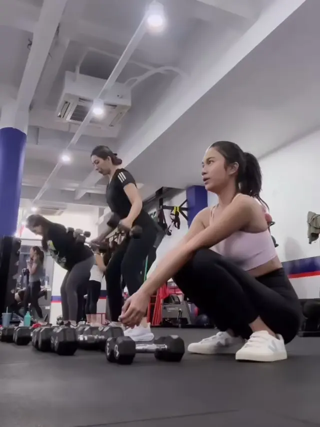Azizah Salsha Nge-gym