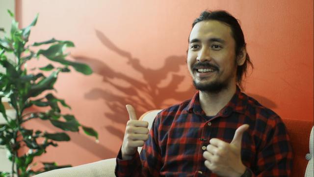 Marcello Tahitoe Izinkan Sang Pacar Cium Adipati Dolken Showbiz Liputan6 Com