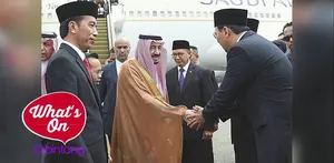 Nikita Mirzani memposting foto Ahok yang tengah salam dengan Raja Salman. Lucunya, Nikita menyindir Habib Rizieq pada caption foto tersebut.