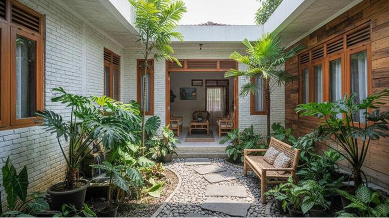 7 Inspirasi Taman dalam Rumah Tanpa Atap, Tetap Rindang Meski Ruangan Kecil